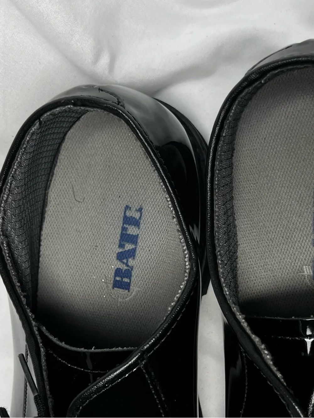 Bates Black Patent Leather Lace-Up Oxfords